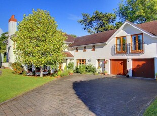 6 bedroom detached house for sale in Llandennis Court, Cyncoed, Cardiff, CF23