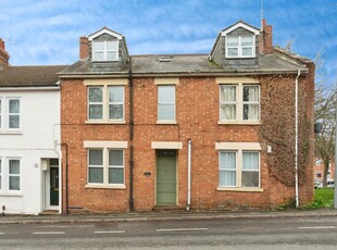 6 bedroom end of terrace house for sale in Bradwell Road, New Bradwell, Milton Keynes, MK13