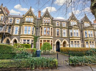 6 bedroom terraced house for sale in Cathedral Road, Pontcanna, Cardiff, CF11