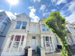 6 bedroom terraced house for sale in Connaught Avenue, Plymouth, PL4