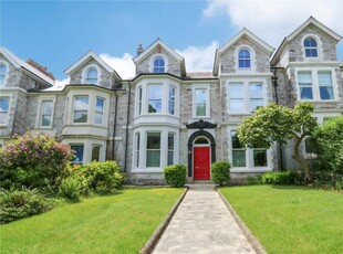 6 bedroom terraced house for sale in Mannamead, Plymouth, PL3