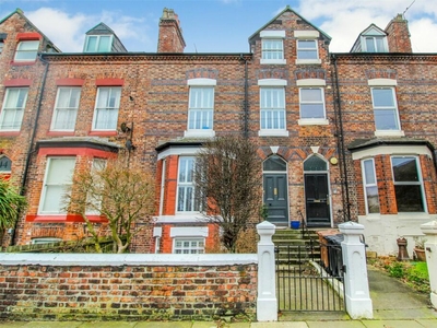 6 bedroom terraced house for sale in Waterloo Road, Waterloo, Liverpool, L22
