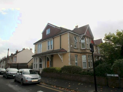 7 Bedroom End Of Terrace House To Rent