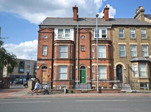 8 bedroom terraced house for sale in Chesterton Road, Cambridge, Cambridgeshire, CB4