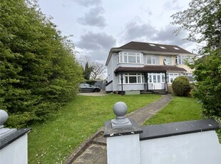 Detached house for sale in Barnet Road, Potters Bar, Hertfordshire EN6