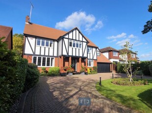 Detached house for sale in Little Plucketts Way, Buckhurst Hill IG9