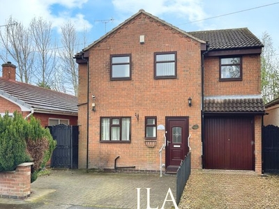 Detached house to rent in Amy Street, Leicester LE3