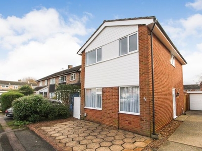 Detached house to rent in Chantry Avenue, Kempston, Bedford MK42