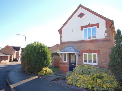 Detached house to rent in Edensor Drive, Belper, Derbyshire DE56