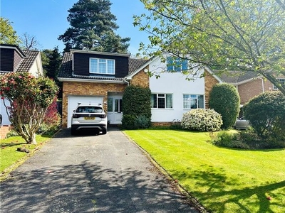 Detached house to rent in Fox Close, Woking, Surrey GU22