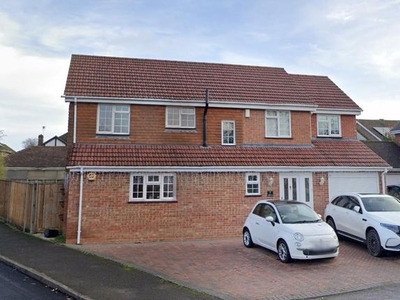 Detached house to rent in Kitwood Drive, Lower Earley RG6