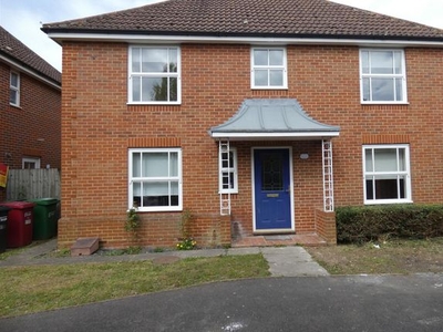 Detached house to rent in Moor Furlong, Cippenham, Slough SL1