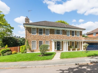 Detached house to rent in Old Farmhouse Drive, Oxshott KT22