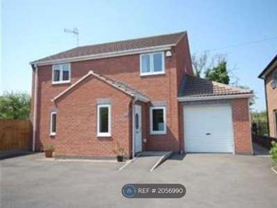 Detached house to rent in Ridgeway, Southwell NG25
