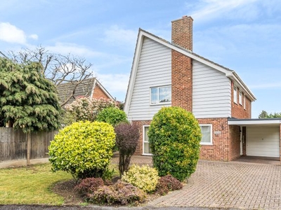 Detached house to rent in St. Nicholas Drive, Shepperton TW17