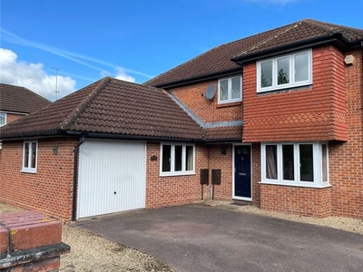 Detached house to rent in Trent Road, Didcot, Oxfordshire OX11