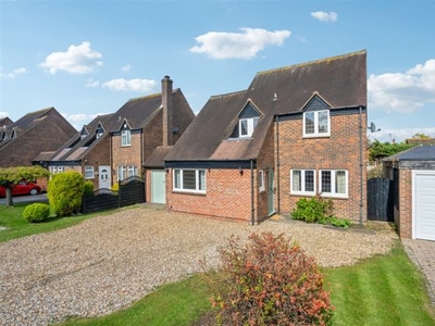 Detached house to rent in Worminghall, Aylesbury, Buckinghamshire HP18