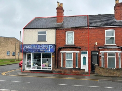 End of terrace house for sale in Newark Road, Lincoln, LN5