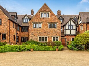 Flat for sale in Neb Lane, Oxted, Surrey RH8
