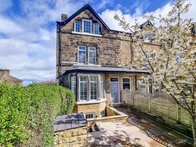 Flat to rent in 1 Devonshire Place, Harrogate HG1