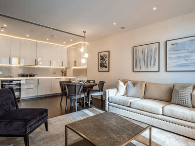 Flat to rent in 4 Charles Clowes Walk, London SW11