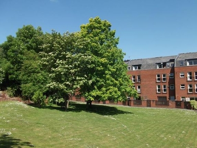 Flat to rent in Alma Court, Clifton, Bristol BS8