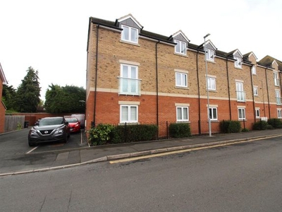 Flat to rent in The Hollies, Westfield Street, Higham Ferrers, Rushden NN10