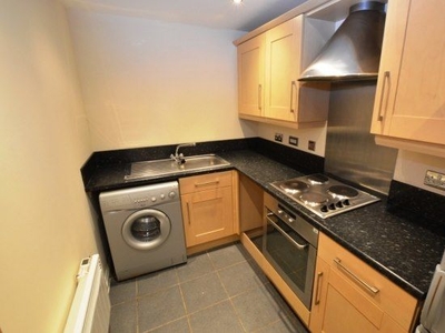 Flat to rent in Coniston House, Chesterfield S40