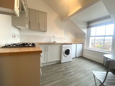 Flat to rent in Cotham Vale, Bristol BS6