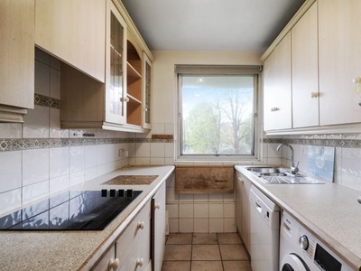 Flat to rent in Hamilton House, 1 Hall Road NW8