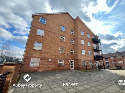 Flat to rent in Holly Street, Luton LU1