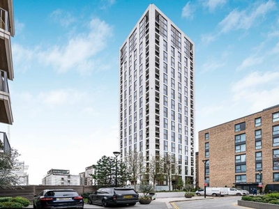 Flat to rent in Kings Tower, Bridgewater Avenue, Chelsea Creek, Fulham, London SW6