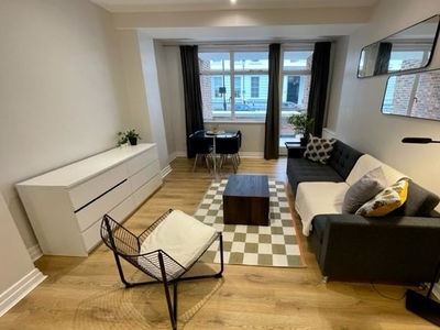 Flat to rent in Lancaster Gate, Hyde Park, Bayswater, West End, London W2