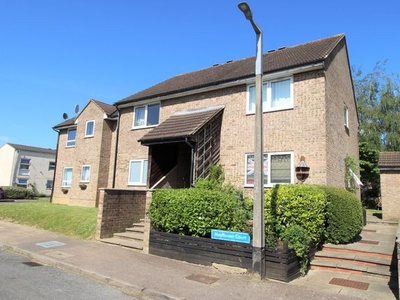 Flat to rent in Mayflower Court, Milwards, Harlow CM19