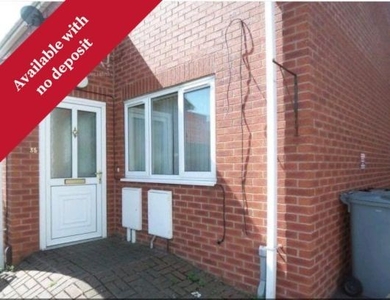Flat to rent in Rycroft Street, Grantham NG31