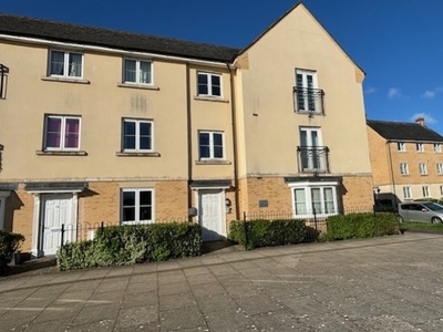 Flat to rent in Sorrel Way, Carterton, Oxfordshire OX18