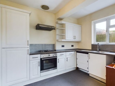 Flat to rent in St. Leonards Road, Hove BN3