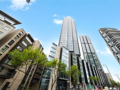 Flat to rent in Valencia Tower, London EC1V