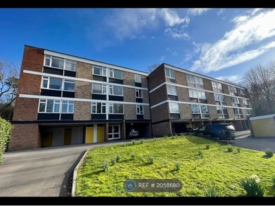 Flat to rent in Westacre Close, Bristol BS10