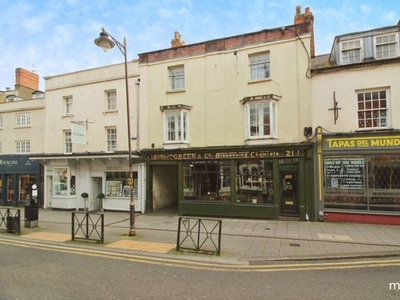 Flat to rent in Wood Street, Old Town, Swindon SN1