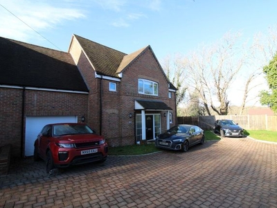 Link-detached house to rent in Bluebell Corner, Knowle, Fareham PO17