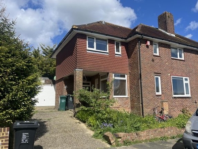 Property to rent in Highfields, Brighton BN1
