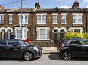Property to rent in Inworth Street, London SW11