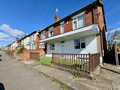 Property to rent in Victoria Road, Kirkby In Ashfield, Nottinghamshire NG17