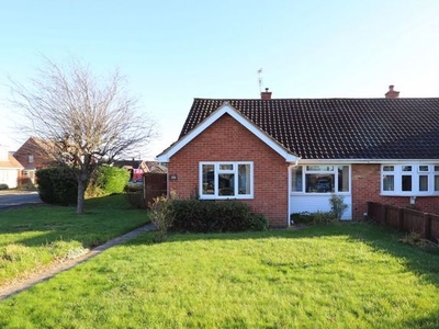 Semi-detached bungalow to rent in Chosen Way, Hucclecote, Gloucester GL3