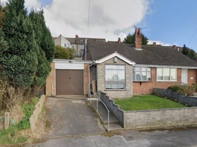 Semi-detached bungalow to rent in North Street, Nottingham NG17