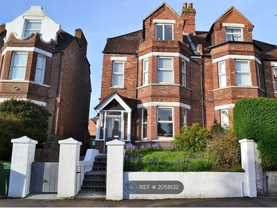 Semi-detached house to rent in Cheriton Road, Folkestone CT19