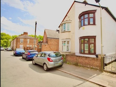 Semi-detached house to rent in Knighton Lane, Leicester LE2