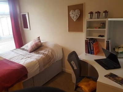 Shared accommodation to rent in Otham Close, Canterbury, Kent CT2