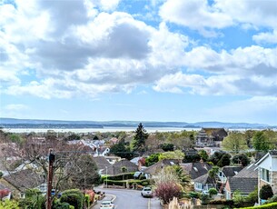 Springfield Crescent, Lower Parkstone, BH14 3 bedroom bungalow in Lower Parkstone